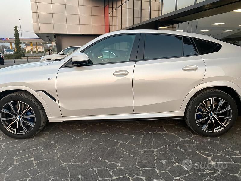 Bianco Usata 2021 BMW X6 M Sport SUV | 60.000 € (Super prezzo) - Immagine 1/3
