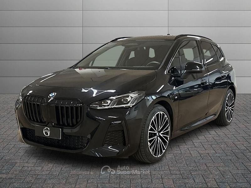 Begagnad BMW 218 Active Tourer M Sport 150 HK (110 kW) 2025 Minibuss