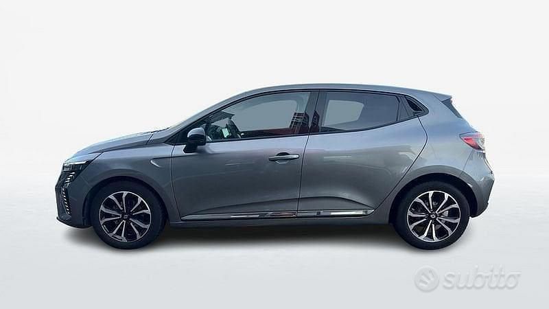 Usata Renault Clio V Techno 91 CV (66 kW) 2025 Grigio Berlina
