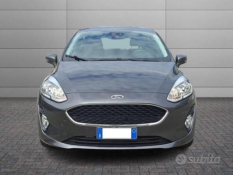 Usata Ford Fiesta Titanium 86 CV (63 kW) 2018 Grigio Utilitaria