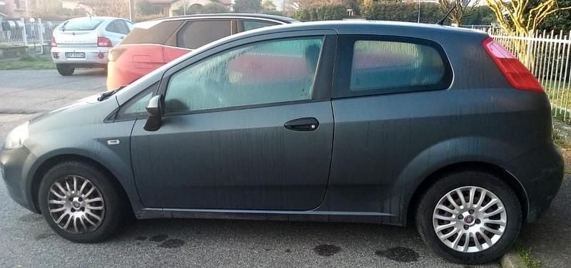 Usata Fiat Punto Street 75 CV (55 kW) 2015 Grigio Utilitaria