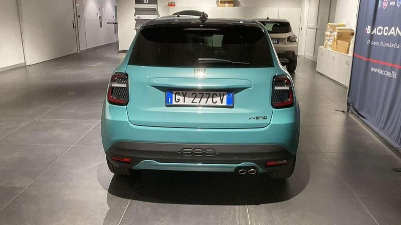 Usata Fiat 600 La Prima 136 CV (100 kW) 2025 Blu/azzurro SUV
