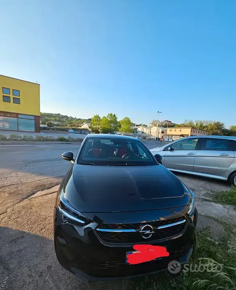 Usata Opel Corsa GS Line 102 CV (75 kW) 2020 Nero Utilitaria