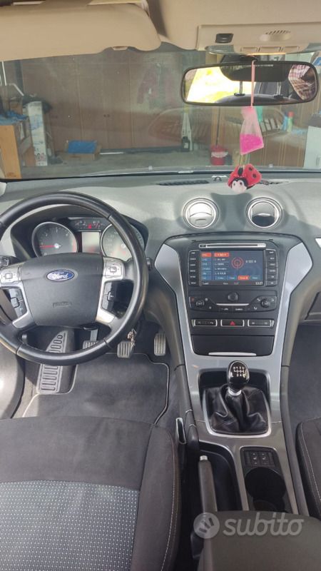 Usata Ford Mondeo 116 CV (85 kW) 2014 Grigio Berlina