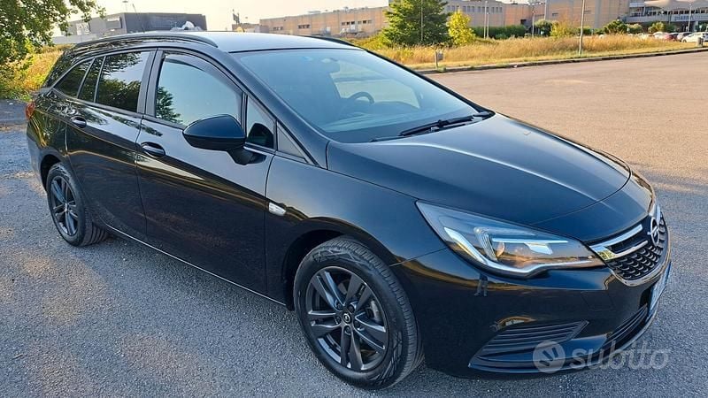 Nero Usata 2019 Opel Astra Dynamic Station wagon | 8900 € (Buon prezzo) - Immagine 1/4