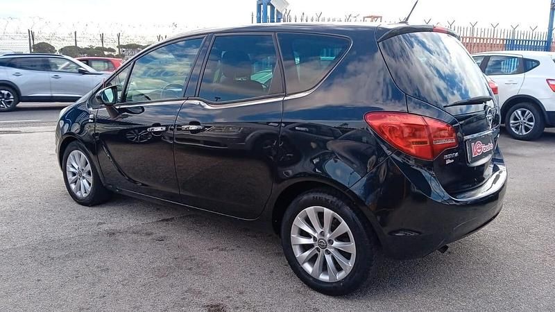 Usata Opel Meriva Cosmo 95 CV (69 kW) 2013 Nero Monovolume