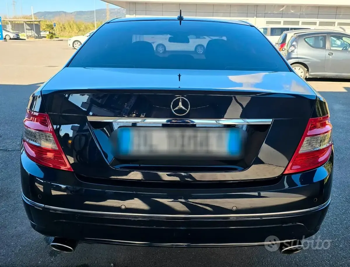 Usata Mercedes C350 Avantgarde 224 CV (164 kW) 2007 Blu Berlina