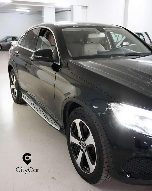 Usata Mercedes GLC250 204 CV (150 kW) 2018 Nero ossidiana Coupé