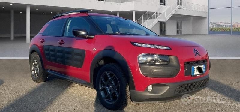Usata Citroën C4 82 CV (60 kW) 2016 Rosso SUV