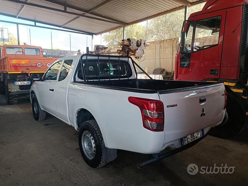 Usata 2018 Mitsubishi L200 Pick-up | 15.000 € (Super prezzo) - Immagine 1/4
