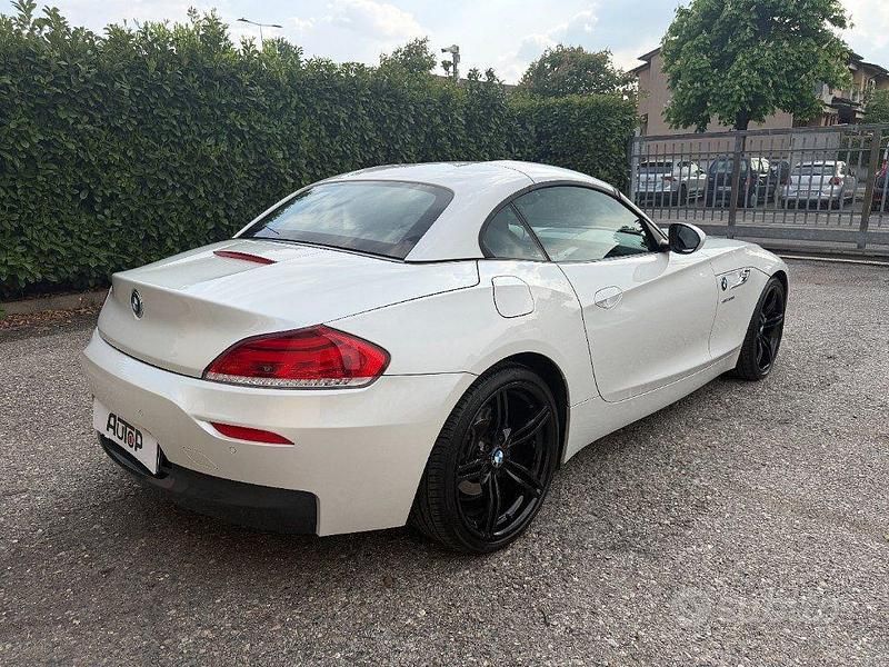 Begagnad BMW Z4 Efficient Dynamics 245 HK (180 kW) 2013 Vit Cab