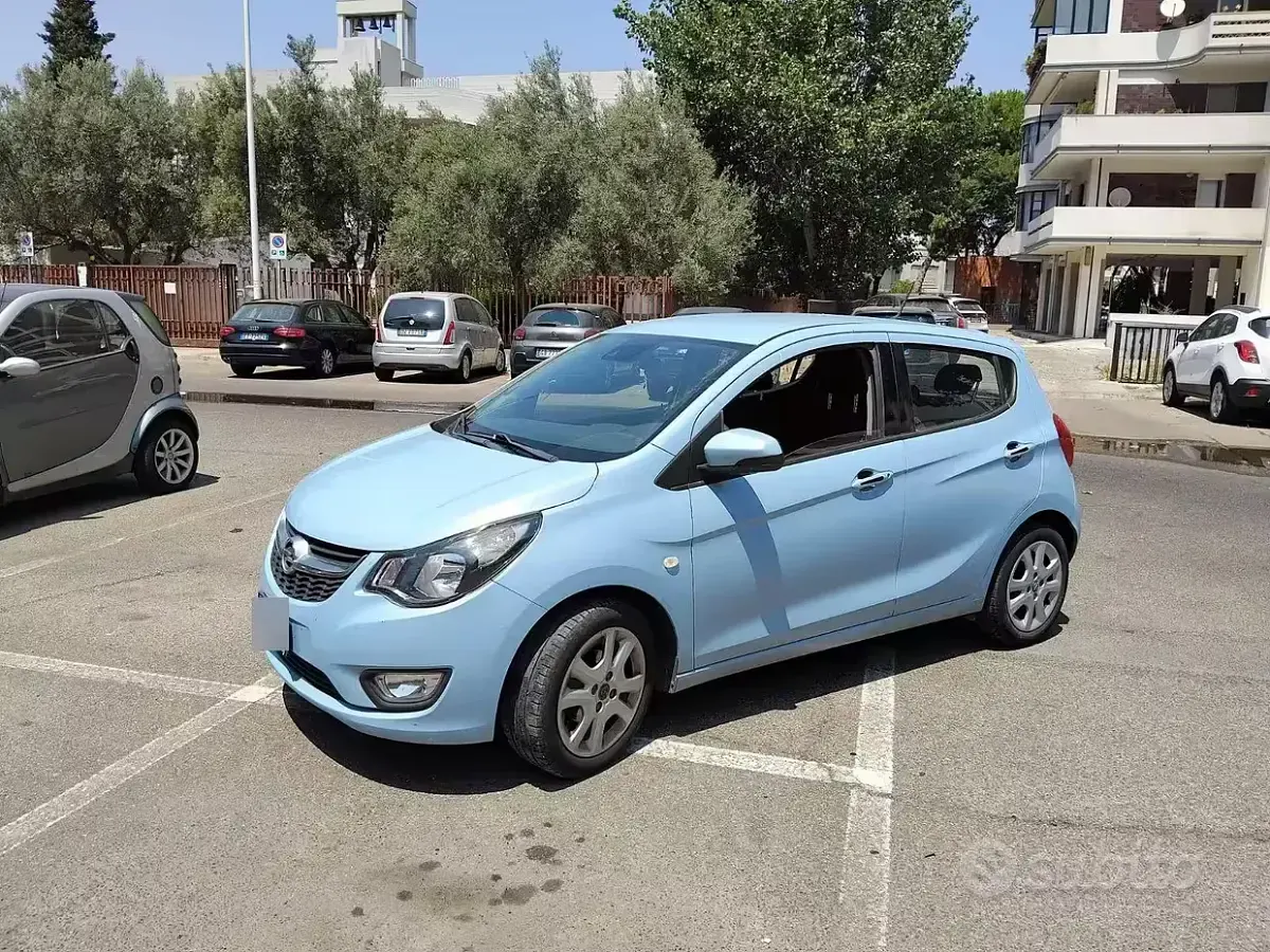 Usata Opel Karl 75 CV (55 kW) 2015 Bluazzurro Utilitaria