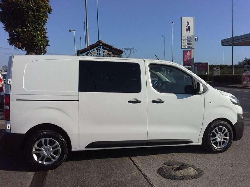 Bianco Usata 2018 Fiat Scudo Furgone | 11.900 € (Buon prezzo) - Immagine 1/4