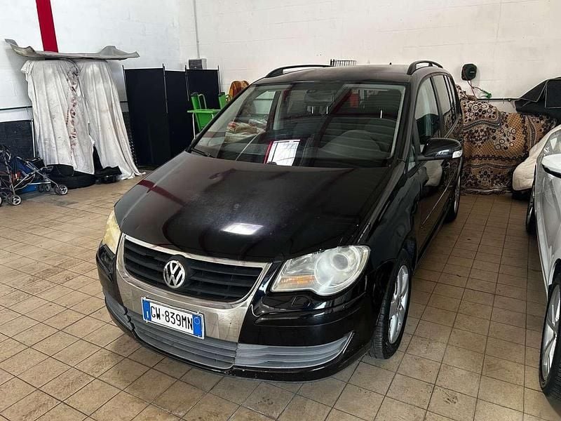 Nero Usata 2008 VW Touran Highline Monovolume | 999 € (Super prezzo) - Immagine 1/4
