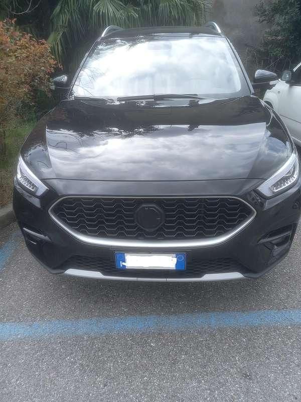 Usata MG ZS Luxury 111 CV (81 kW) 2024 Nero SUV