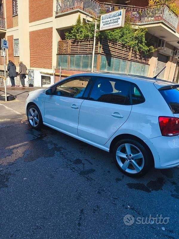 Usata VW Polo 82 CV (60 kW) 2013 Bianco Utilitaria