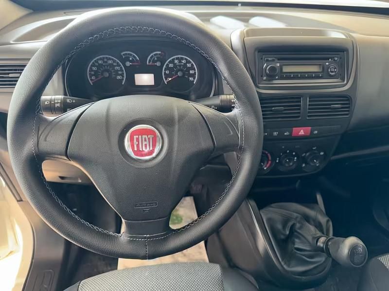 Usata Fiat Doblò 95 CV (69 kW) 2011 Bianco Monovolume