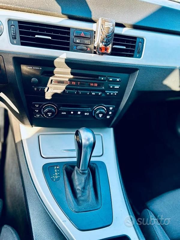 Usata BMW 330 231 CV (169 kW) 2006 Nero Berlina