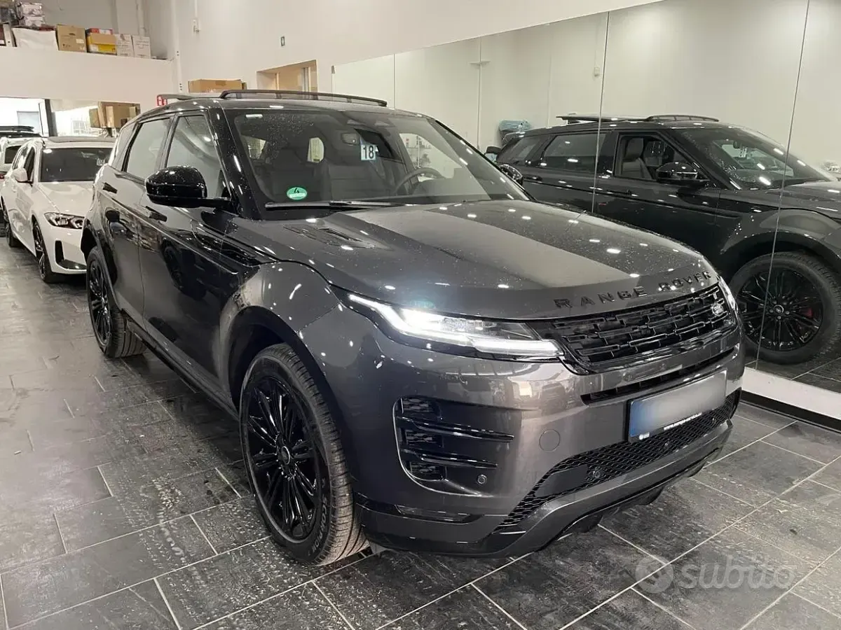 Usata Land Rover Range Rover evoque SE Dynamic 204 CV (150 kW) 2024 Grigio SUV