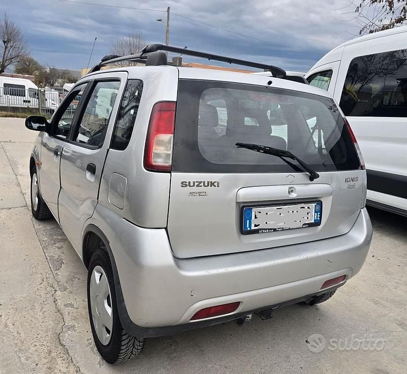 Second-hand Suzuki Ignis GL 83 CP (61 kW) 2001 Gri Hatchback