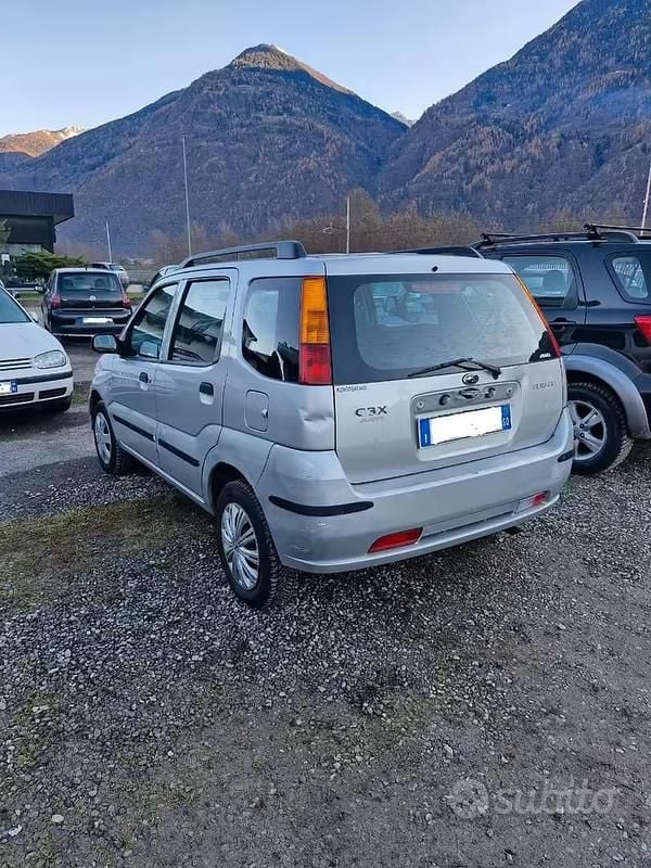 Usata Subaru Justy 94 CV (69 kW) 2005 Grigio Utilitaria