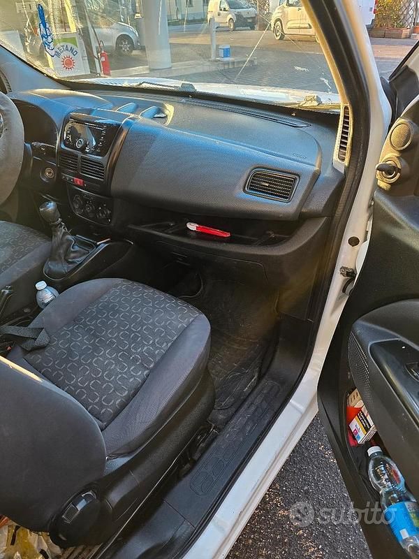 Usata Fiat Doblò 2011 Bianco Monovolume