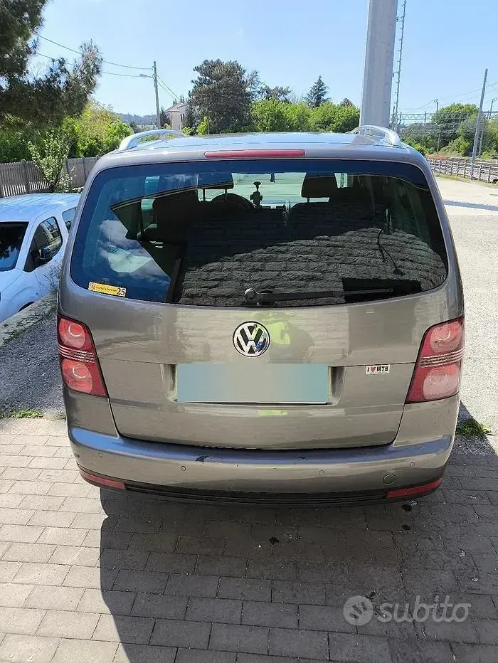 Usata VW Touran Highline 140 CV (102 kW) 2007 Grigio Monovolume