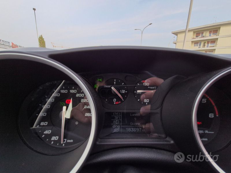 Usata Alfa Romeo Giulietta Super 120 CV (88 kW) 2017 Grigio Utilitaria