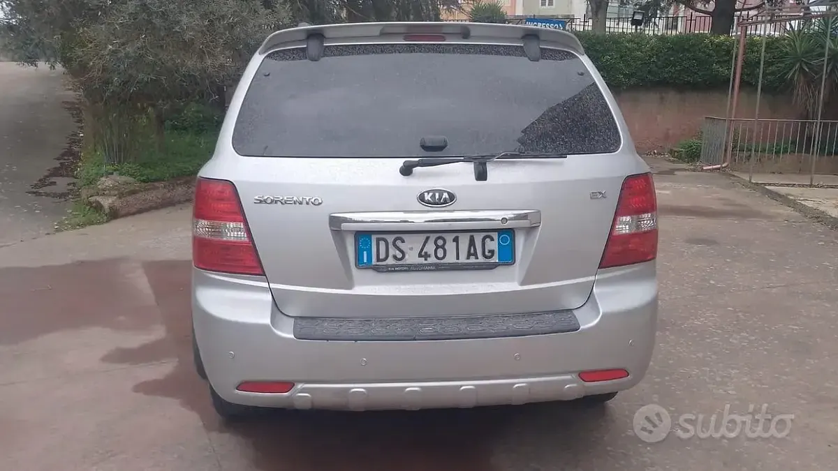 Usata Kia Sorento 170 CV (125 kW) 2008 Grigio SUV