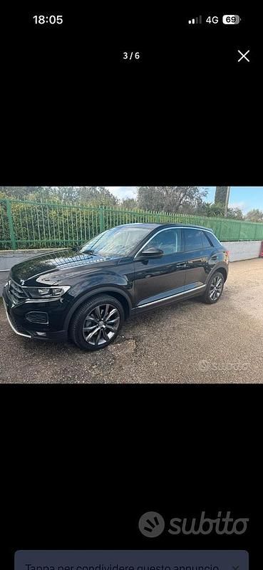 Usata VW T-Roc 150 CV (110 kW) 2018 Nero SUV