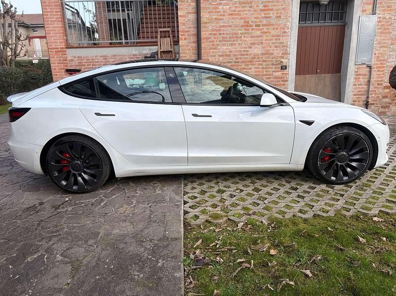 Usata Tesla Model 3 Performance 377 kW (513 CV) 2021 Bianco Berlina