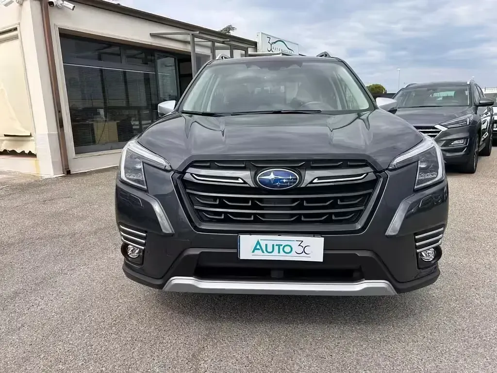 Usata Subaru Forester Style 149 CV (109 kW) 2023 Blu SUV