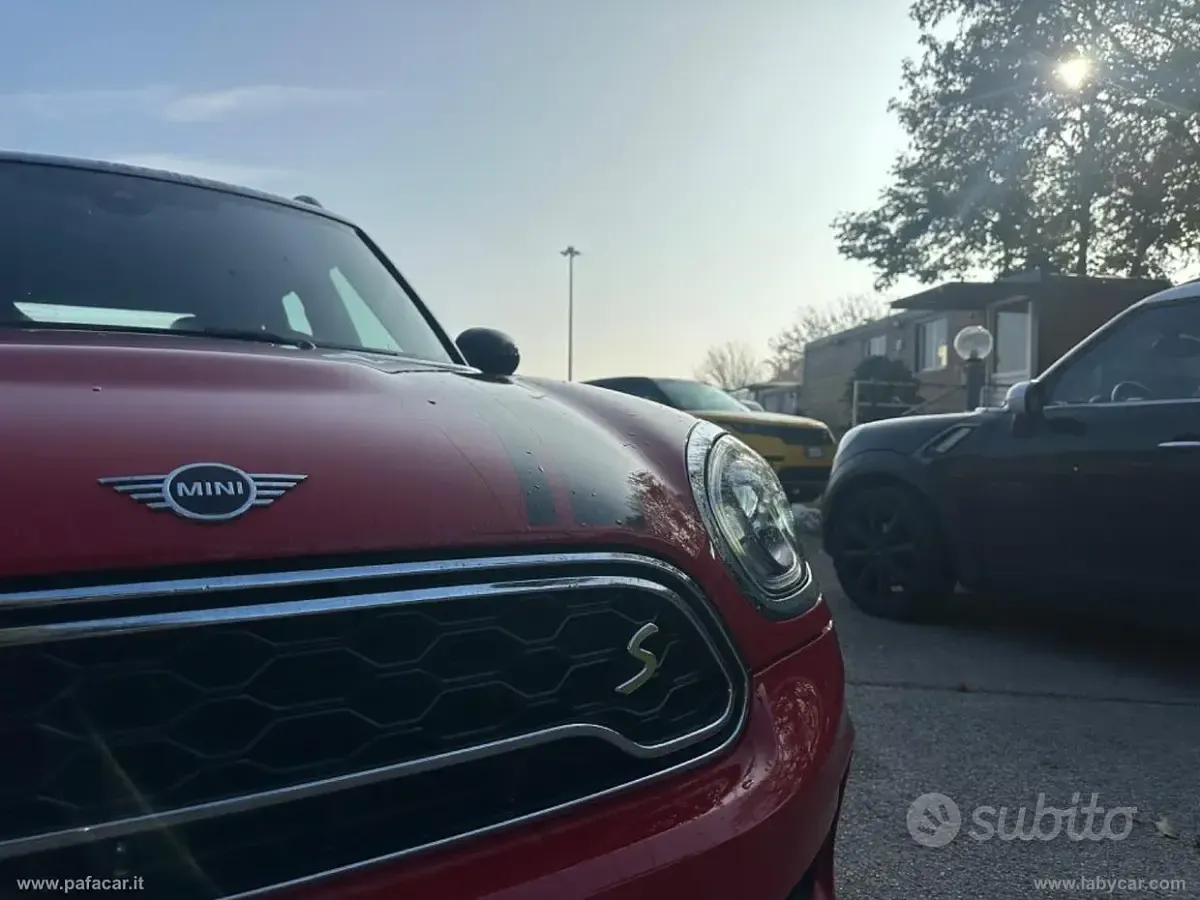 Usata Mini Countryman 136 CV (100 kW) 2019 Rosso SUV