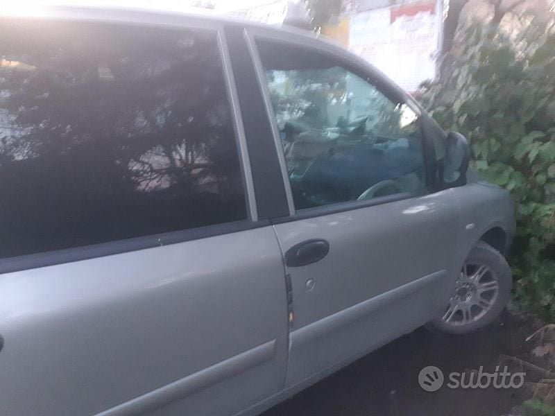 Usata Fiat Multipla 103 CV (75 kW) 2004 Monovolume