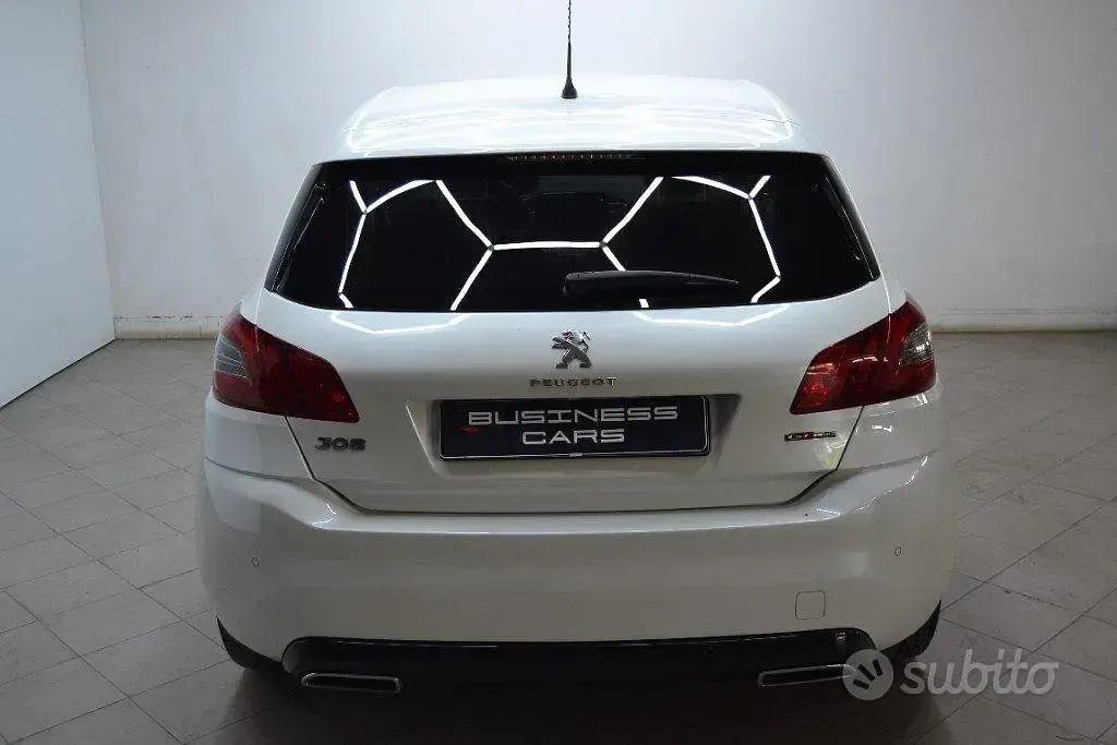 Usata Peugeot 308 GT-line 131 CV (96 kW) 2017 Bianco Berlina