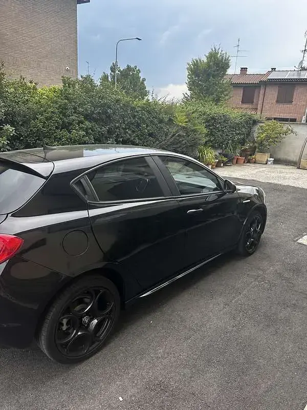 Usata Alfa Romeo Giulietta Super 120 CV (88 kW) 2019 Utilitaria