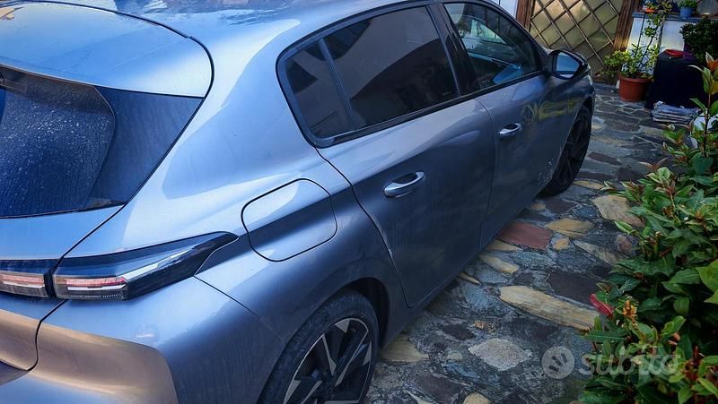 Usata Peugeot 308 Allure 131 CV (96 kW) 2023 Grigio Berlina