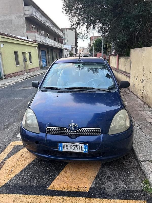 Usata Toyota Yaris 2001