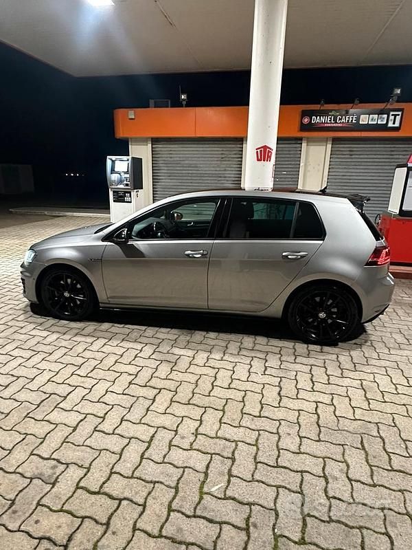 Usata VW Golf VII 2017 Berlina