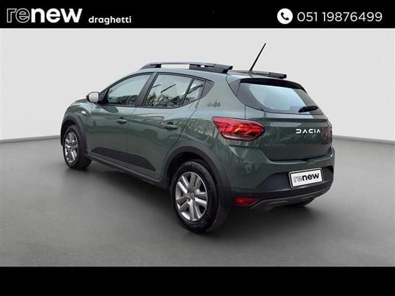 Usata Dacia Sandero Comfort 100 CV (73 kW) 2023 Verde scuro Utilitaria