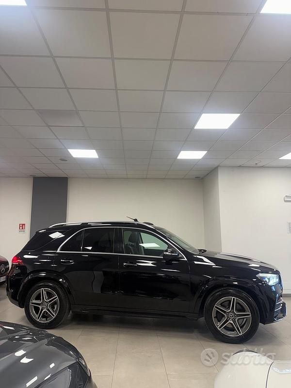 Usata Mercedes GLE300 Premium 244 CV (179 kW) 2020 Nero SUV