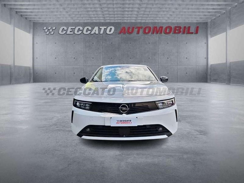 Usata Opel Astra Edition 110 CV (80 kW) 2024 Argento Utilitaria