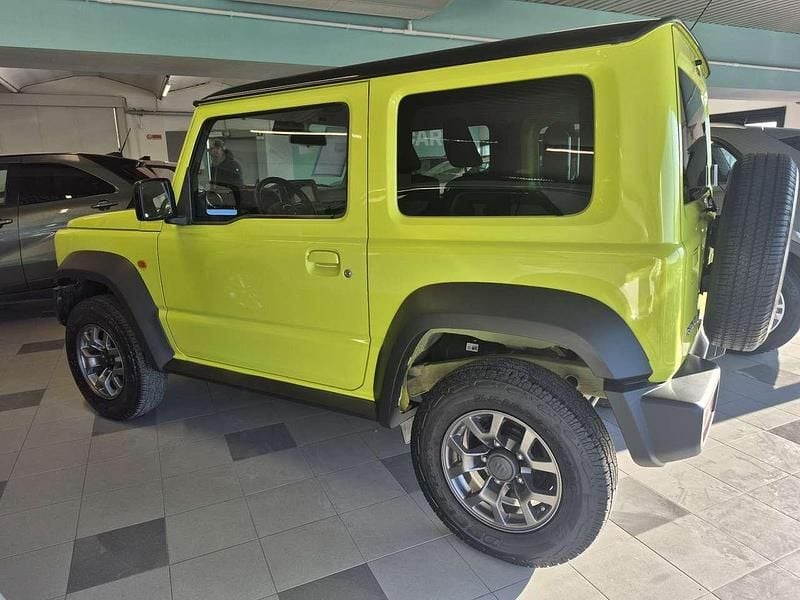 Usata Suzuki Jimny 102 CV (75 kW) 2018 Giallo SUV