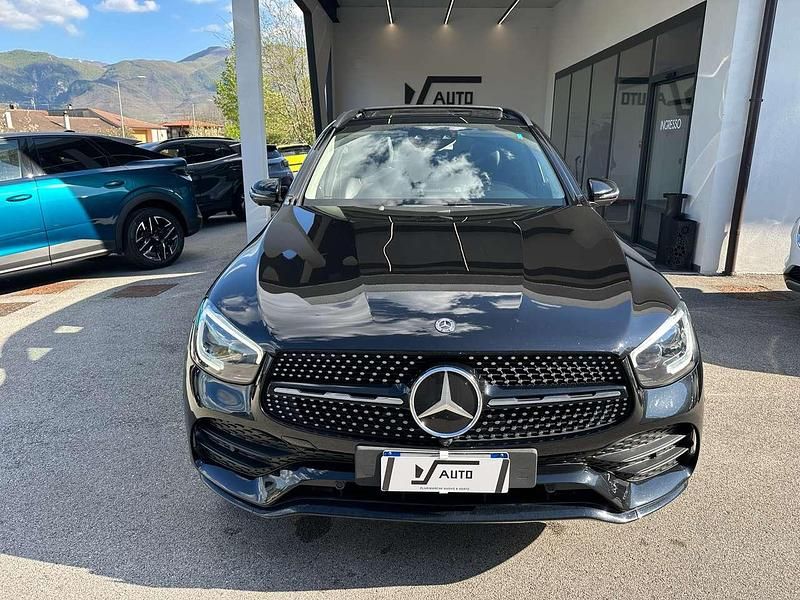 Usata Mercedes GLC300 Premium Plus 245 CV (180 kW) 2019 Nero ossidiana SUV