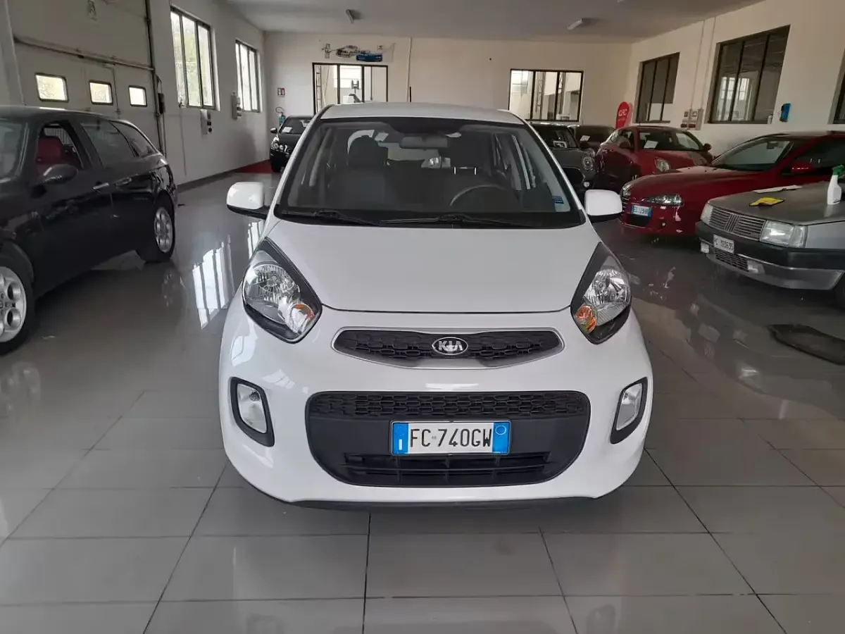 Usata Kia Picanto City 66 CV (48 kW) 2016 Bianco Utilitaria