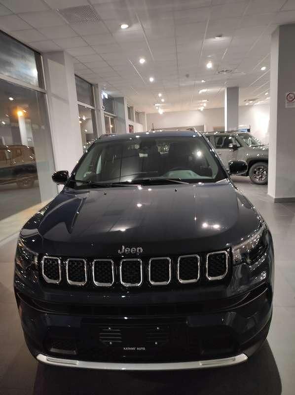 Usata Jeep Compass Limited 190 CV (139 kW) 2022 Blu/azzurro SUV