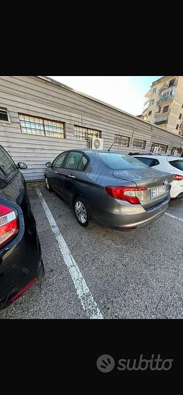 Usata Fiat Tipo 120 CV (88 kW) 2017 Grigio Berlina