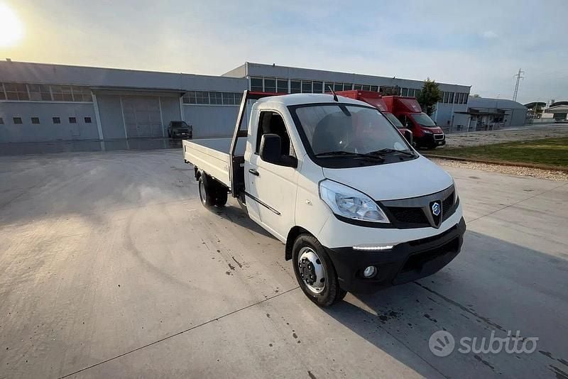 Nuova Piaggio Porter 2025 Bianco