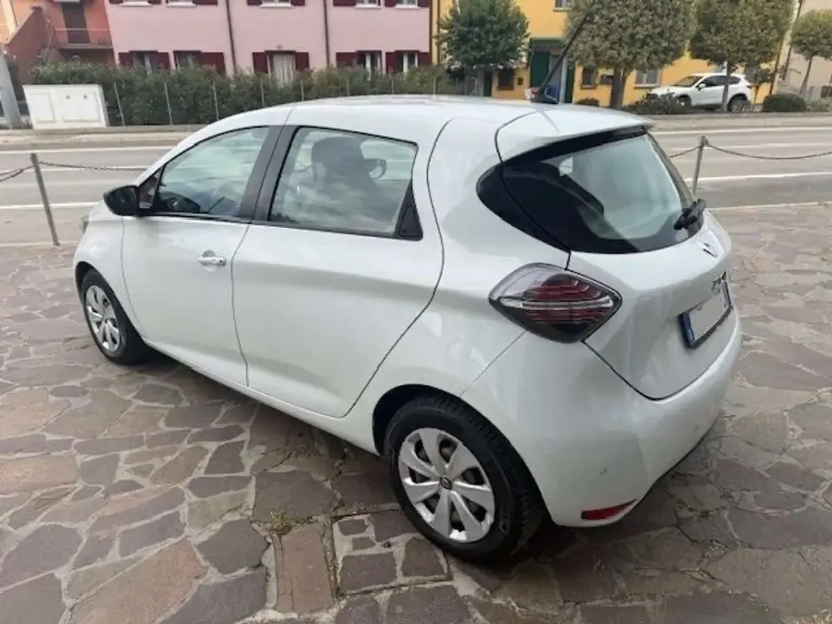 Usata Renault Zoe Life 50 kW (69 CV) 2022 Bianco Utilitaria
