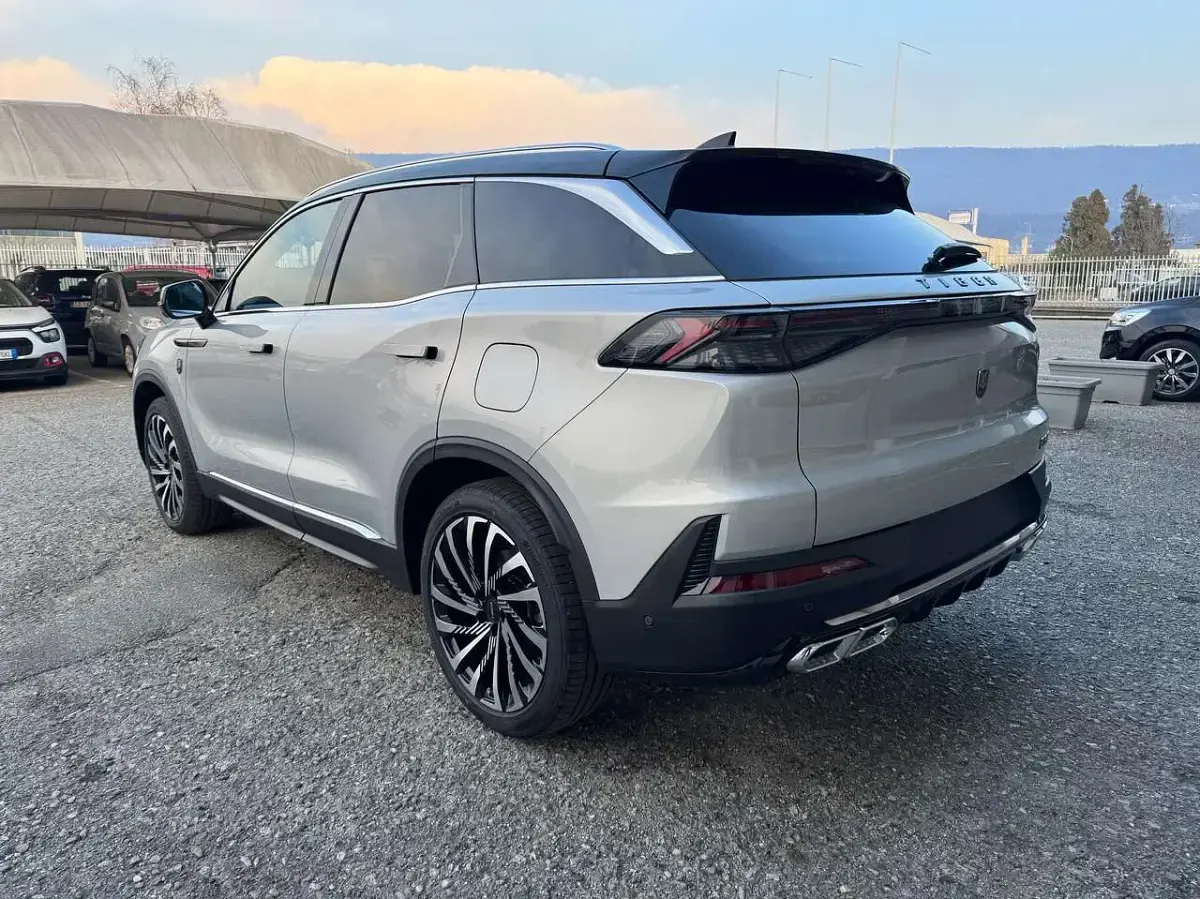 Usata Tiger Eight 167 CV (122 kW) 2026 Argento SUV